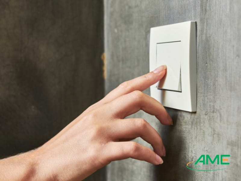 Công dụng của công tắc 2 cực